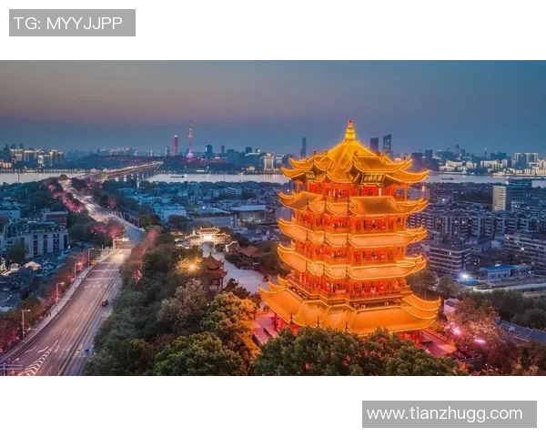 武汉旅游必玩景点推荐，畅游黄鹤楼东湖与美丽汉口的独特魅力